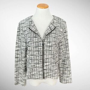 Messini Zip-Front Long-Sleeve Black and White Boucle Jacket